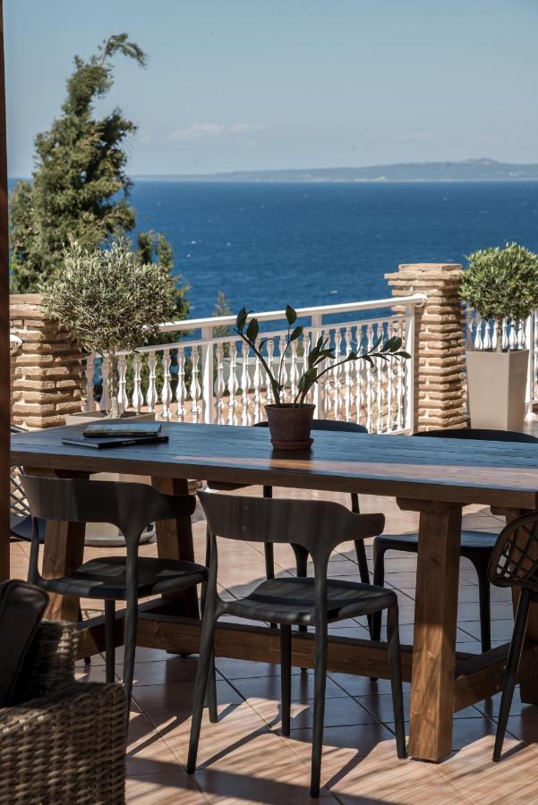 Ananta Blue Residence Argassi Eksteriør billede
